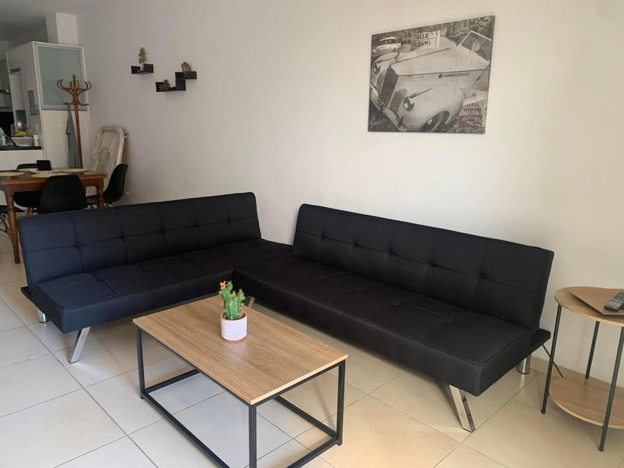 Elysia Park 2 Bedroom And Garden Apartment *